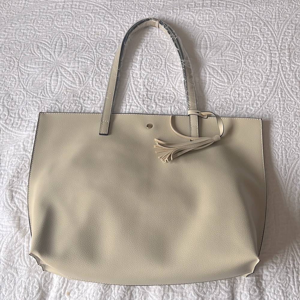 Beige tote